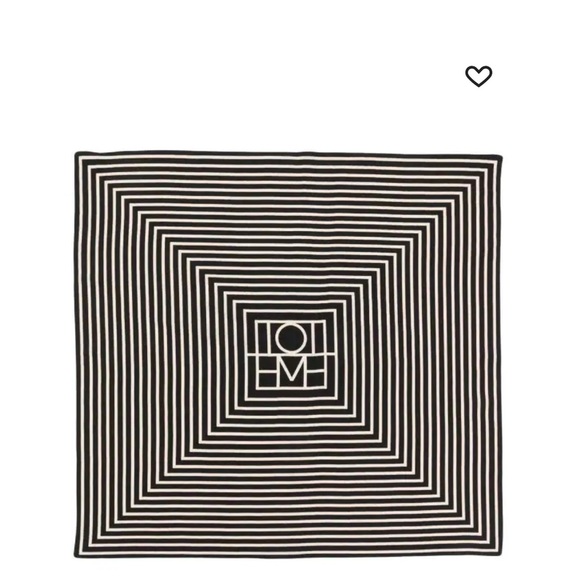 TOTEME
Signature Monogram silk scarf - Picture 5 of 7